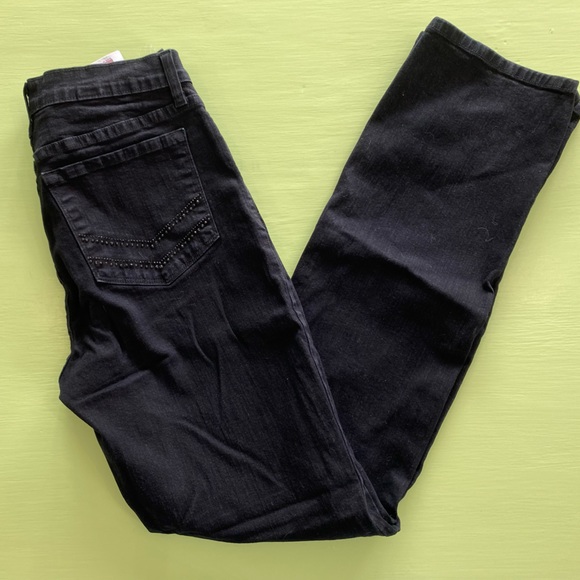 NYDJ NOT YOUR DAUGHTER’S JEANS Sz 6 in BLACK STRETCH LIFT & TUCK - Picture 1 of 8